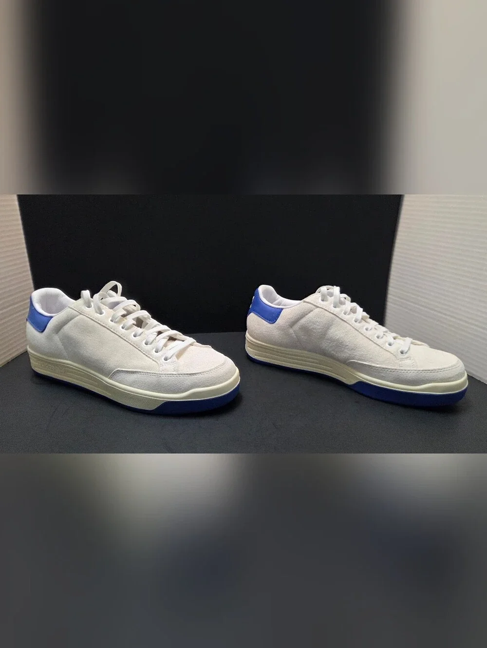 Adidas Rod Laver Flat White Blue Colorway FX5608 Mens 8.5 Suede Leather 0189